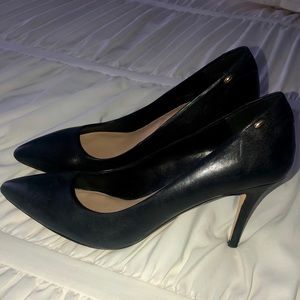 ALDO Black Pointed Closed Toed Heels